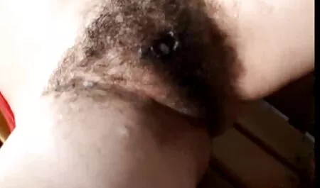 Sandra, phim sexy nhat ban da Đen, và Gái tóc vàng chia sẻ hai trống