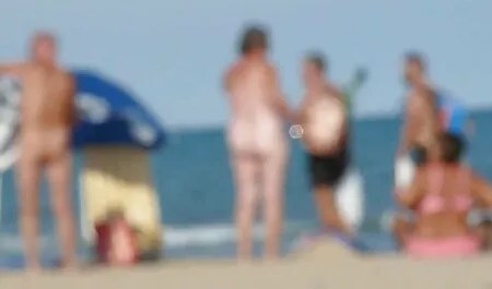 Lesbian sử dụng một món đồ chơi giữa chúng sex hay nhat hd