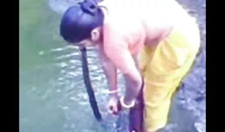 Cô gái dễ phim seo nhat thương trên camera